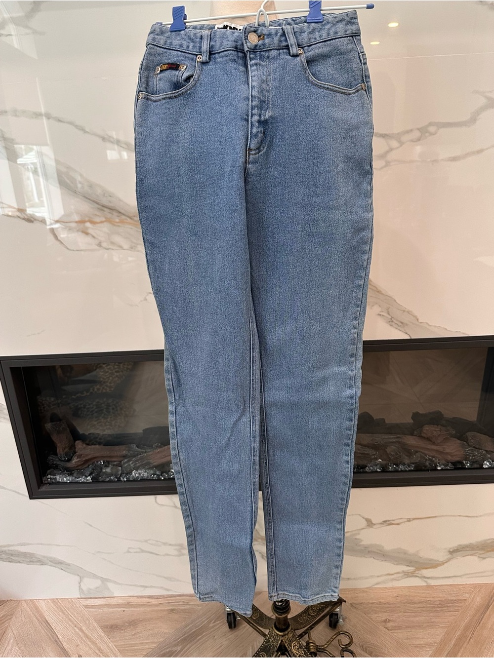 Vintage DKNY Light Wash High-Rise Women’s Jeans Size 4